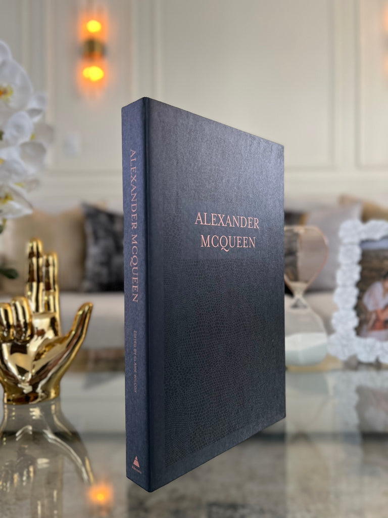Libro decorativo tipo ALEXANDER MCQUEEN L05 – Gamo Home